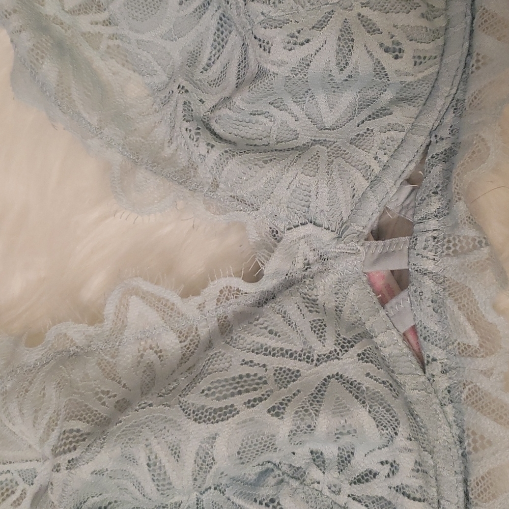 Victoria's Secret PINK Unlined Lace Bralette - Picture 2 of 13